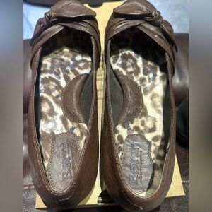 Born Brown Leather Flats size 9.5
